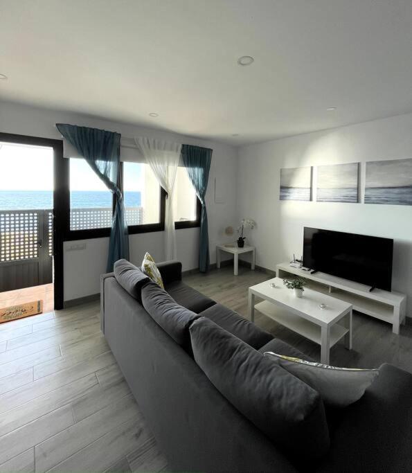 Moderno Apartamento Frente Al Mar Пуэрто-де-ла-Крус Экстерьер фото