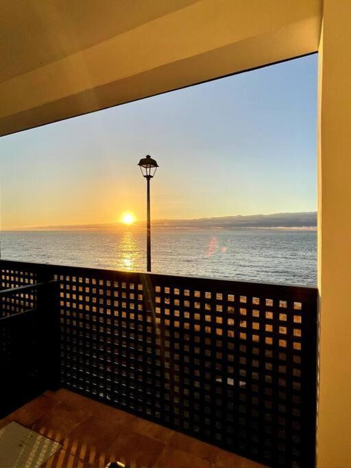 Moderno Apartamento Frente Al Mar Пуэрто-де-ла-Крус Экстерьер фото