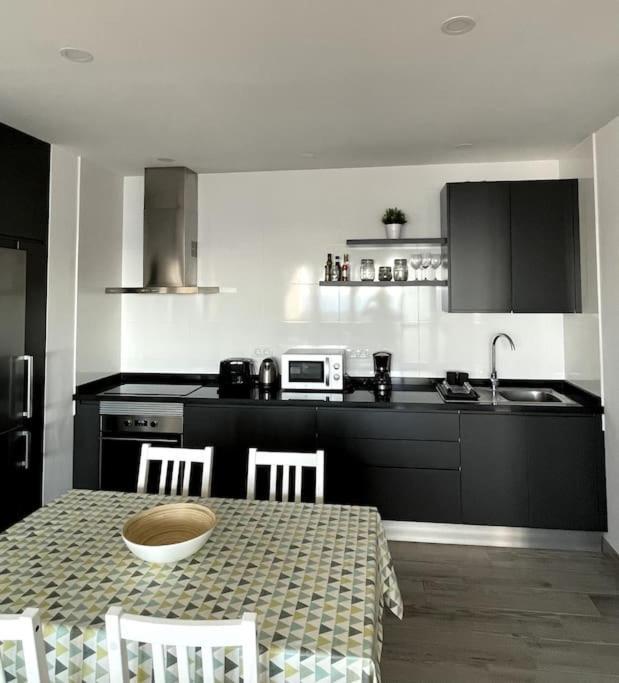 Moderno Apartamento Frente Al Mar Пуэрто-де-ла-Крус Экстерьер фото